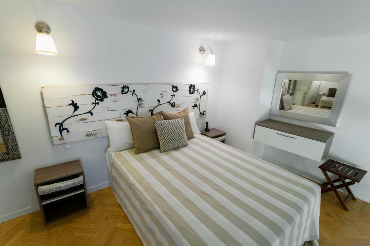 Dobohomes - Bolsa Madrid